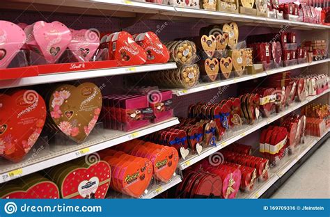 discount valentines day candy sale news